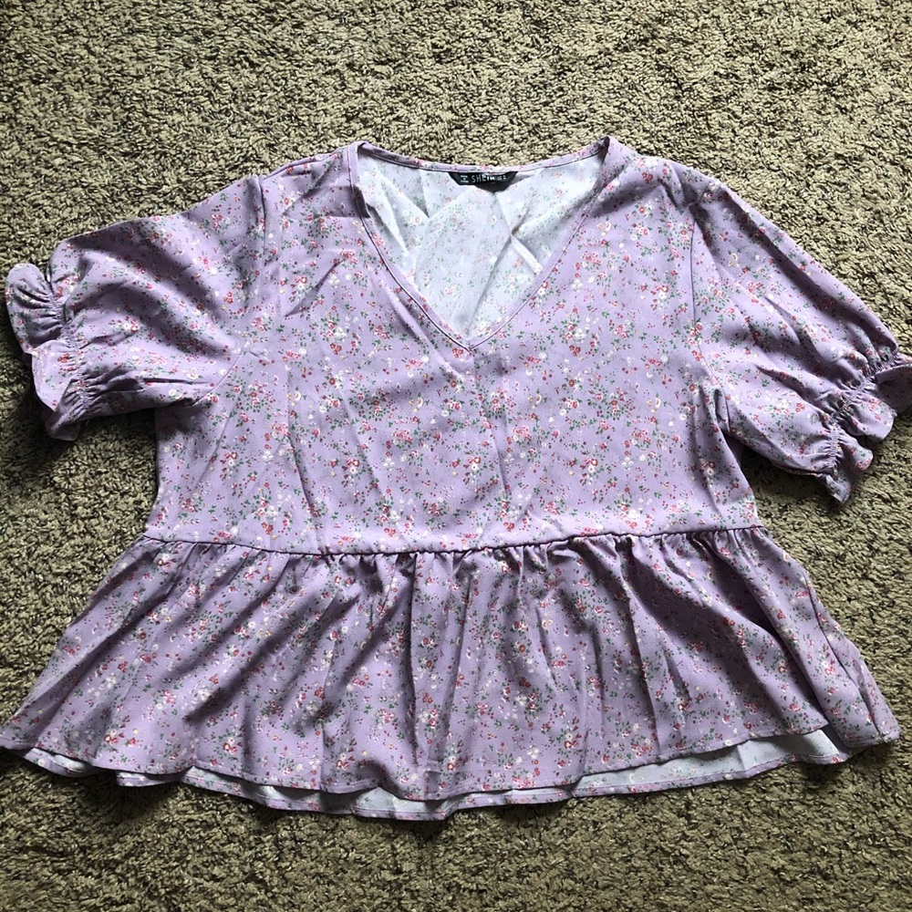 Lilac floral top